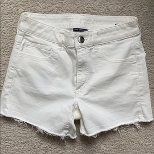 American Eagle White High Rise Short Super Stretch